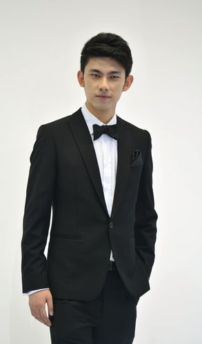 邓丽萍 包装与印刷设计负责人
